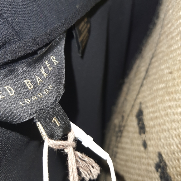 Ted Baker London Scallop Simbah Asymmetric Dress - Picture 6 of 12